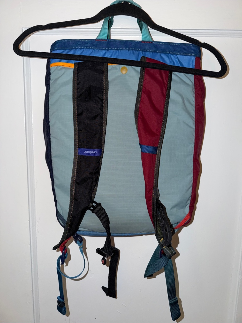 Cotopaxi Todo 16L Multicolor Backpack convertible with bonus chest clip - Picture 3 of 5